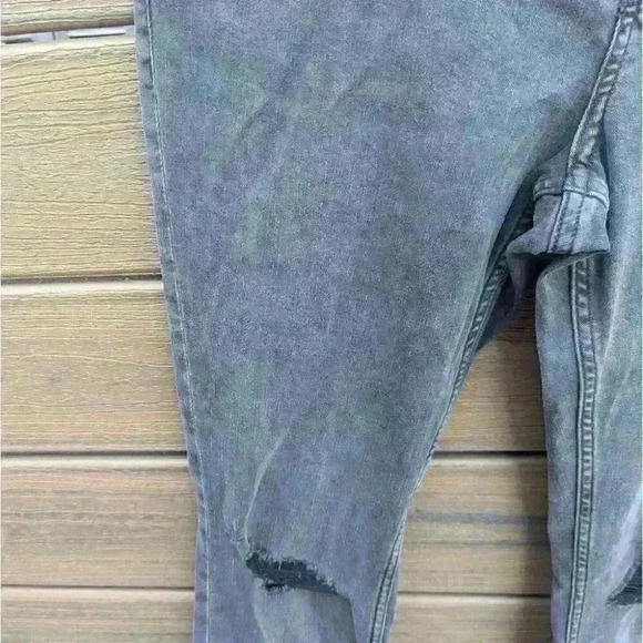 H&M Mama Maternity Super Soft Ankle Skinny Jeans -  size Large NWT - Picture 4 of 6